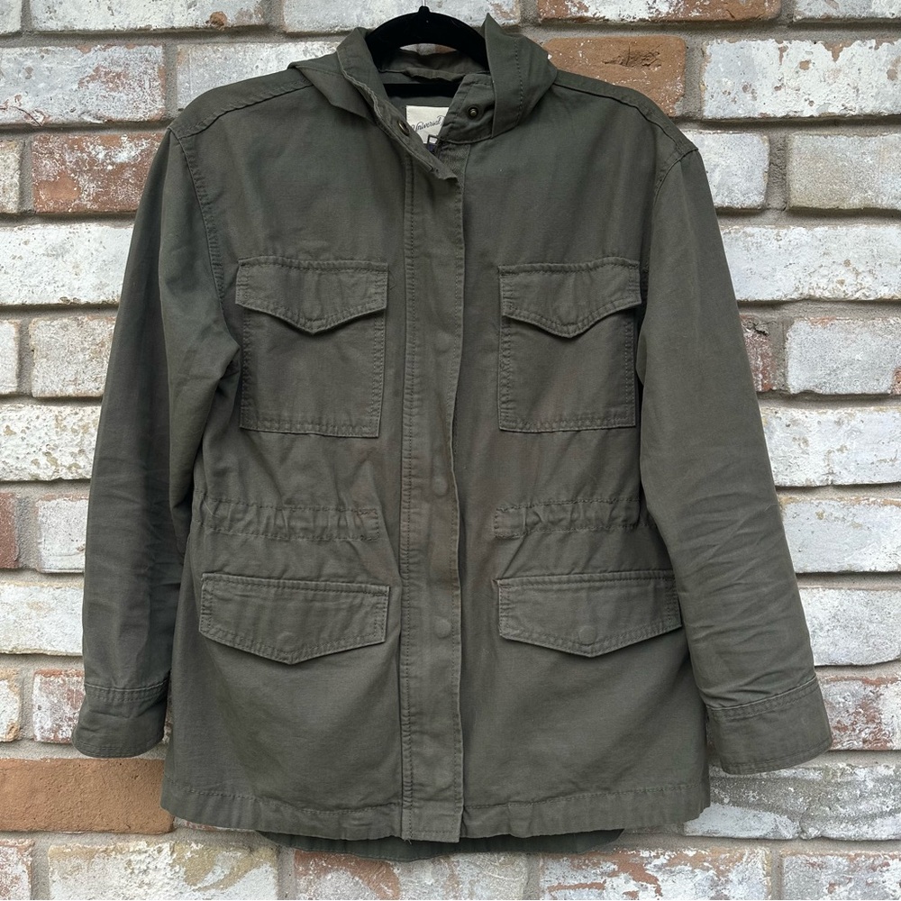 Universal Thread Hooded Utility Jacket in Army Green